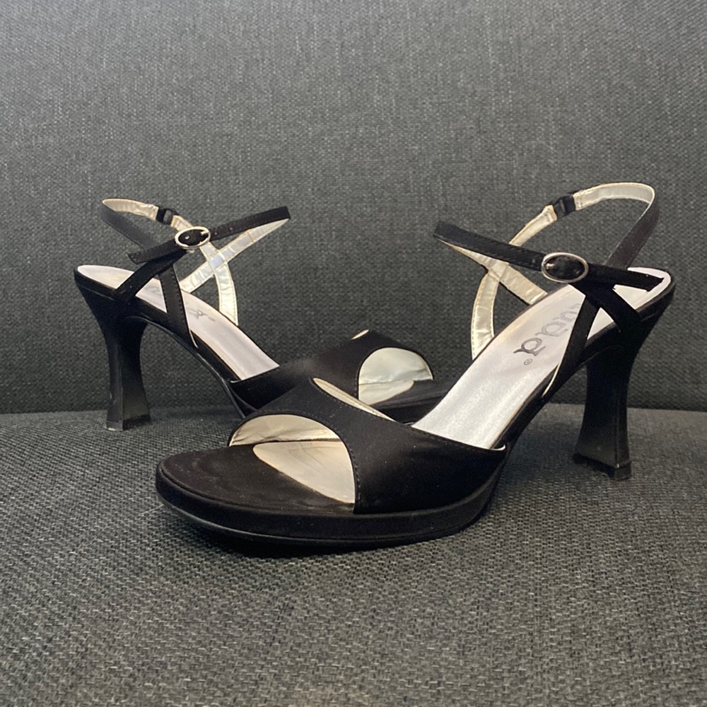 Mudd Satin Strappy Heels